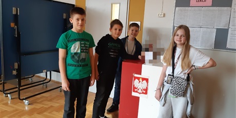 Powiększ grafikę: wybory-do-budzetu-uczniowskiego-665052.jpg