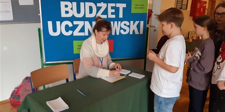 Powiększ grafikę: wybory-do-budzetu-uczniowskiego-665053.jpg