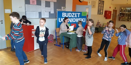 Powiększ grafikę: wybory-do-budzetu-uczniowskiego-665058.jpg