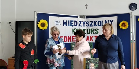 Powiększ grafikę: xviii-miedzyszkolny-konkurs-jednego-aktora-692474.jpg