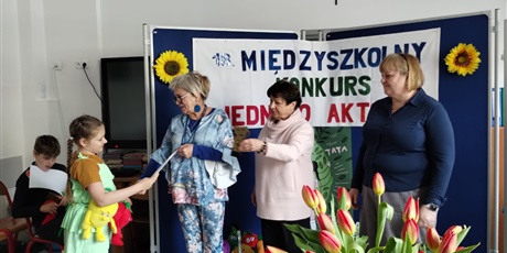 Powiększ grafikę: xviii-miedzyszkolny-konkurs-jednego-aktora-692478.jpg