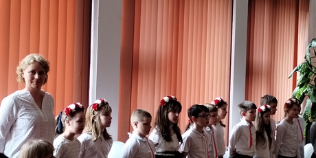 Powiększ grafikę: Z WIZYTĄ U SENIORÓW
