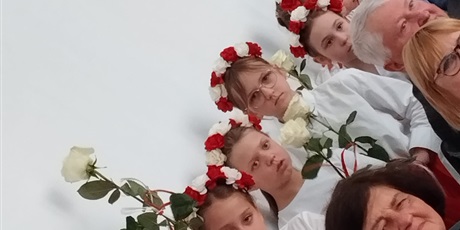 Powiększ grafikę: z-wizyta-u-seniorow-693764.jpg