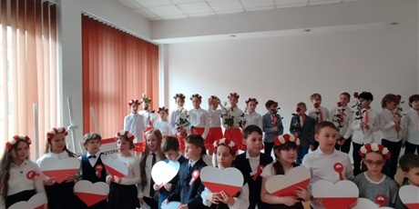 Powiększ grafikę: z-wizyta-u-seniorow-693786.jpg