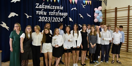 Powiększ grafikę: zakonczenie-roku-szkolnego-2023-24-546509.jpg